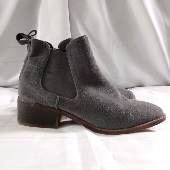 Steve Madden Dicey Gray Leather Booties Women’s Size 6 Ankle Boots Comfort - Picture 9 of 10